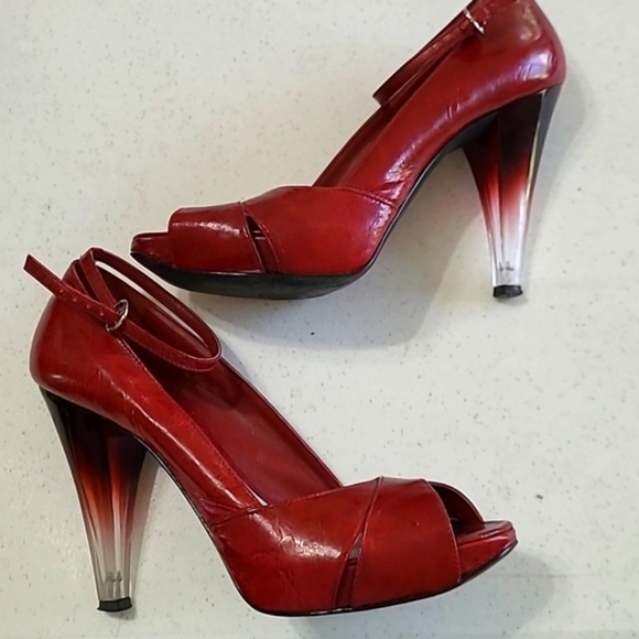 💰 BCBGirls open toe heels with ankle strap size 8 - Picture 2 of 10